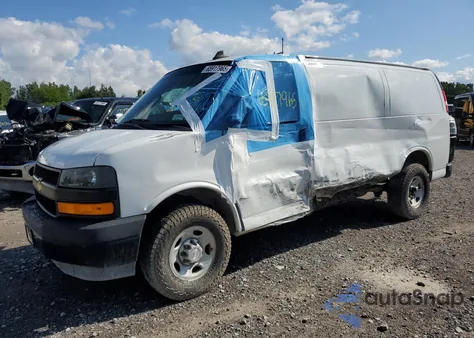 2020 Chevrolet Express G2500 из США, поврежденный, VIN 1GCWGAFGXL1117535